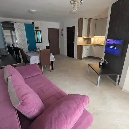 Sunny Place Апартаменты *