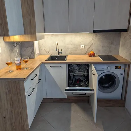 Апартаменты Sunny Place *