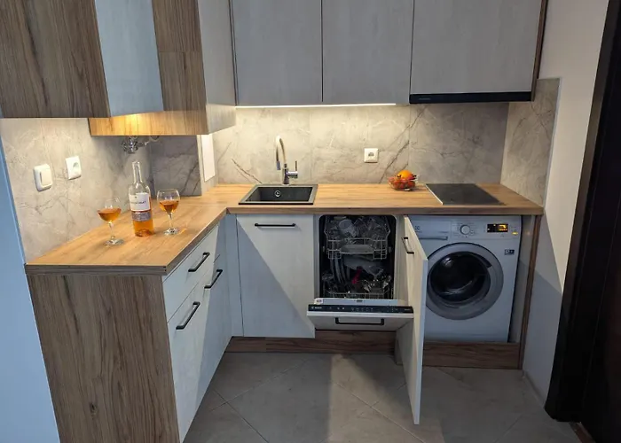 Апартаменты Sunny Place *