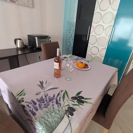 公寓 Sunny Place 圣弗拉斯
